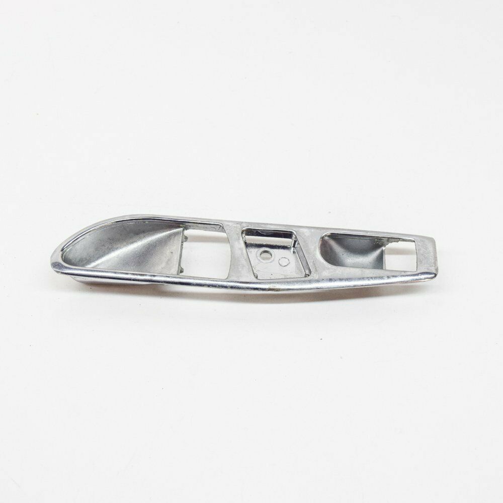 INTERIOR DOOR HANDLE ESCUTCHEON