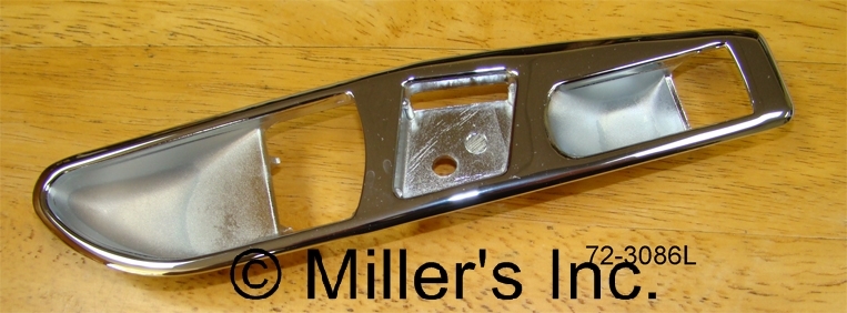 INTERIOR DOOR HANDLE ESCUTCHEON